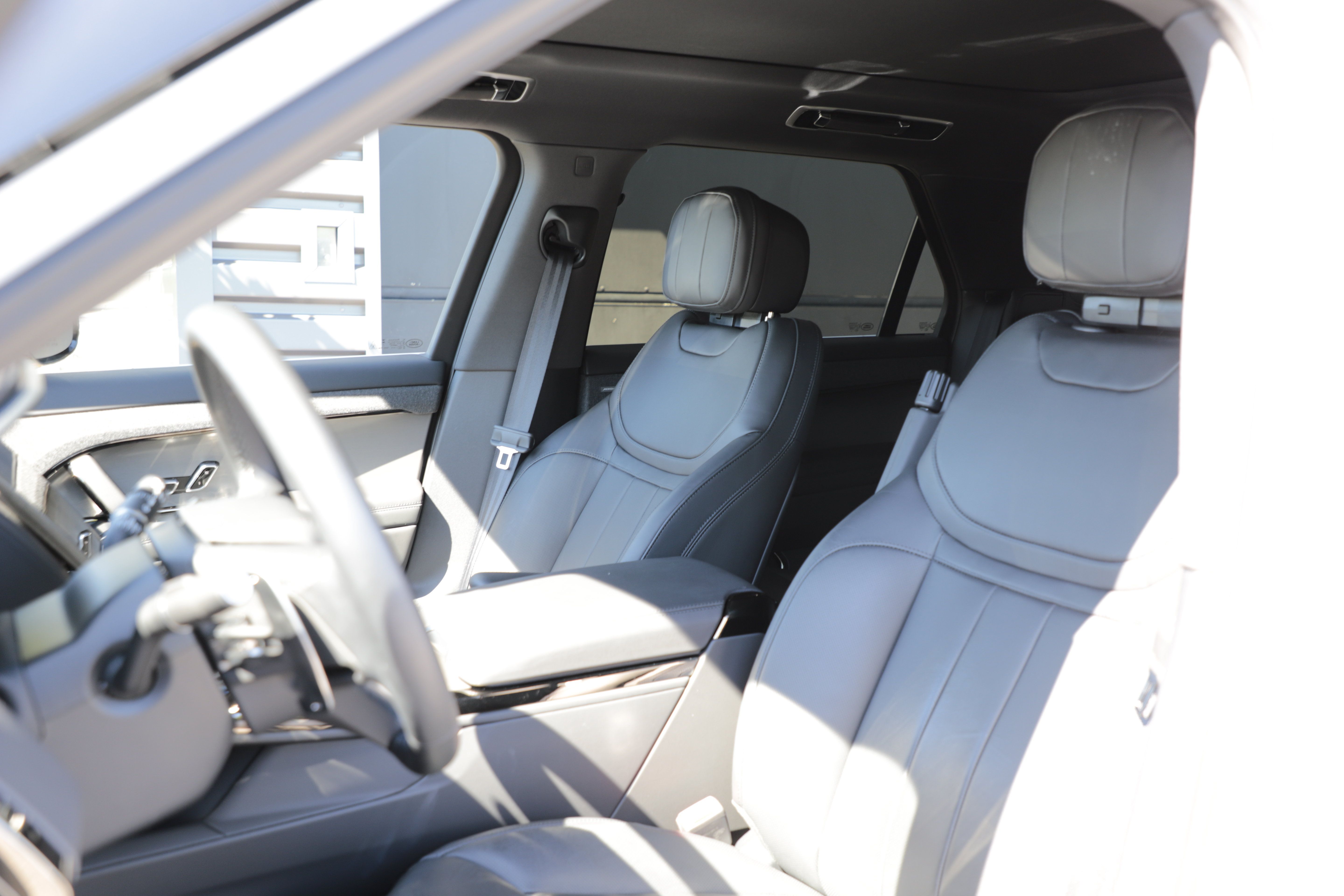 Certified 2026 Land Rover Range Rover Sport SE AWD/4WD image 16