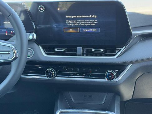 New 2026 Chevrolet Equinox LT w/ Safety and Technology Package AWD/4WD image 26