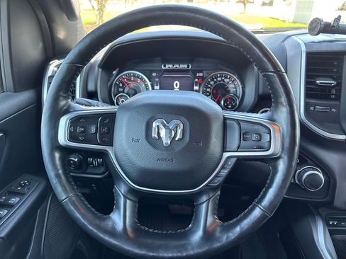 Used 2019 RAM 1500 Big Horn AWD/4WD image 16