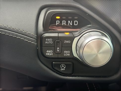 Used 2024 RAM 1500 Limited AWD/4WD image 27