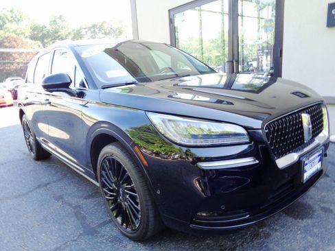 Used 2022 Lincoln Corsair Reserve w/ Equipment Group 201A AWD/4WD image 3
