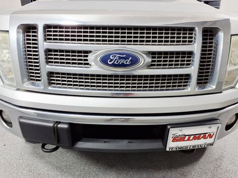Used 2011 Ford F150 Lariat AWD/4WD image 2