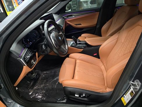 Used 2022 BMW 540i w/ M Sport Package RWD image 16