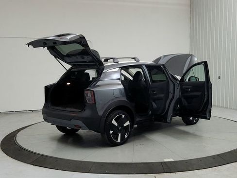 New 2026 Nissan Kicks SR image 15