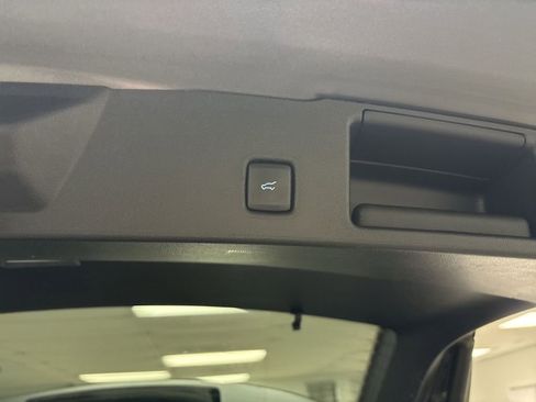 Used 2025 Ford Escape Platinum image 26