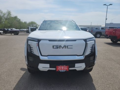 New 2025 GMC Sierra EV Denali image 3