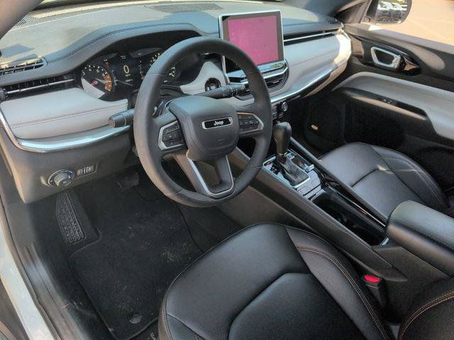 Certified 2024 Jeep Compass Limited w/ Sun and Sound Group AWD/4WD image 10
