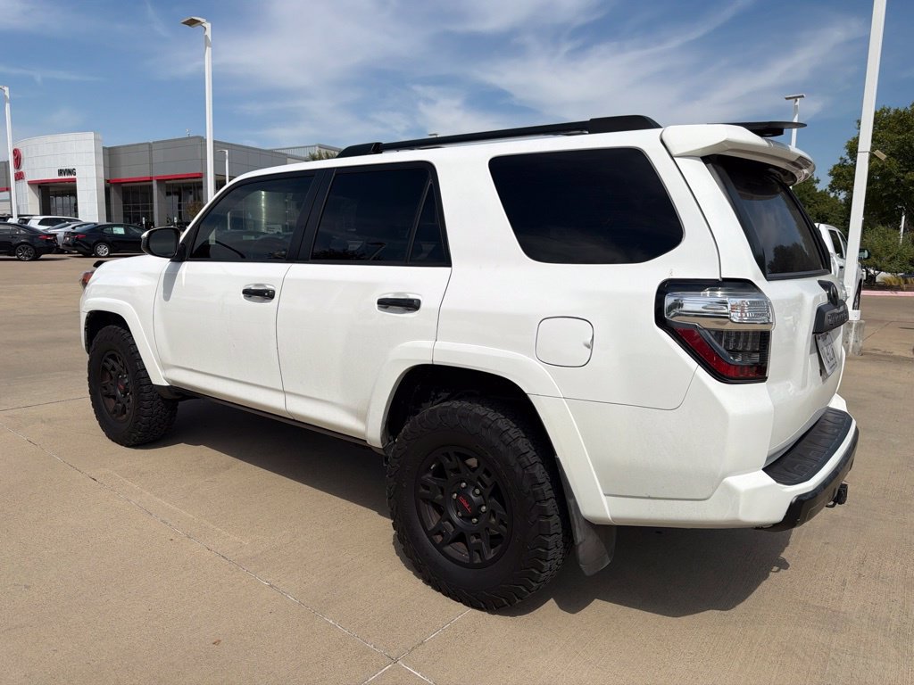 Used 2018 Toyota 4Runner TRD Off-Road AWD/4WD image 7