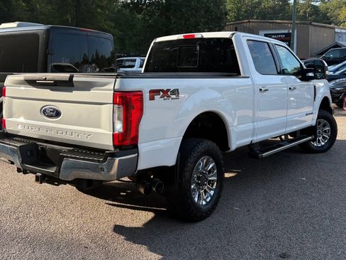 Used 2018 Ford F250 XLT w/ XLT Premium Package AWD/4WD image 4