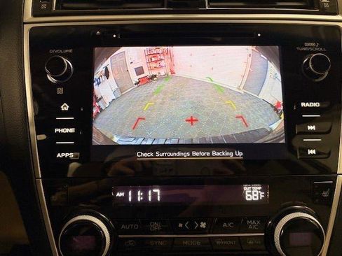 Used 2018 Subaru Outback 2.5i Premium AWD/4WD image 17