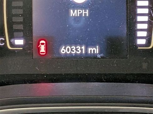 Certified 2021 Jeep Cherokee Latitude Lux image 17