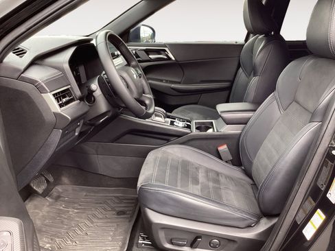 Used 2024 Mitsubishi Outlander SE Black Edition image 28