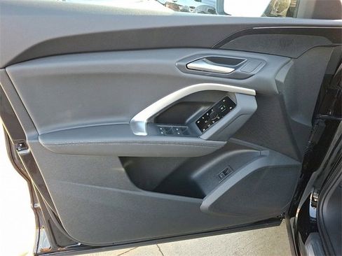 New 2025 Audi Q5 Premium image 8