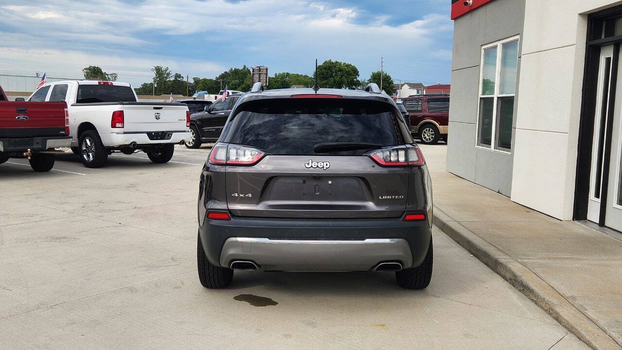 Used 2019 Jeep Cherokee Limited AWD/4WD image 5