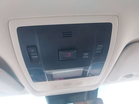 Used 2020 Lexus UX 250h w/ Premium Package AWD/4WD image 30