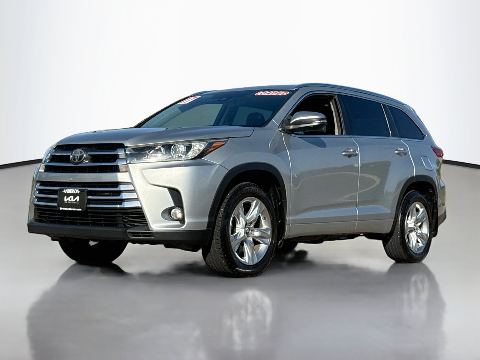 Used 2017 Toyota Highlander Limited AWD/4WD image 3