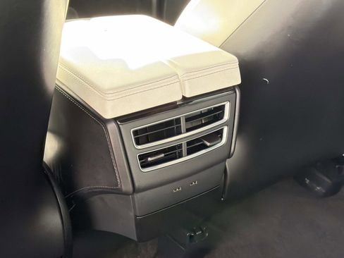 Used 2018 Tesla Model X 100D image 22