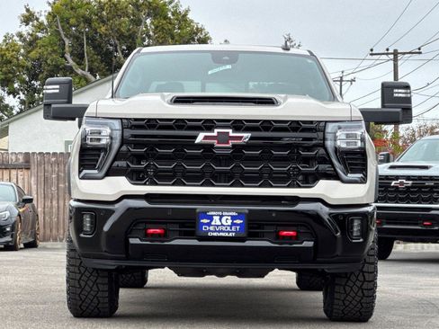 New 2026 Chevrolet Silverado 2500 ZR2 w/ LPO, Dark Essentials Package image 11