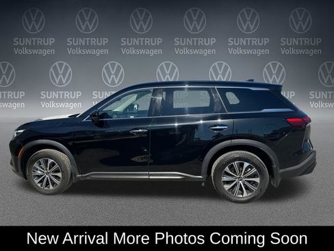 Used 2025 INFINITI QX60 Pure image 2