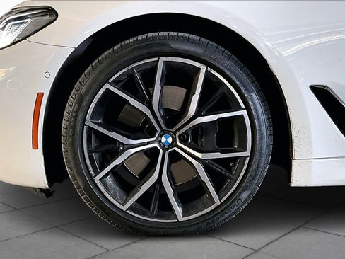 Used 2022 BMW 540i w/ Executive Package image 10
