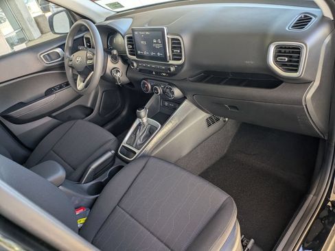 New 2026 Hyundai Venue SE FWD image 8