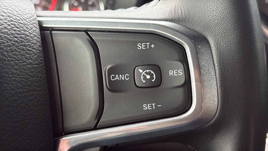 Used 2024 RAM 1500 Laramie AWD/4WD image 16