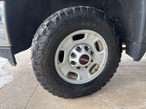 Used 2023 GMC Sierra 2500 Pro image 30