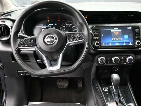 Used 2023 Nissan Kicks SV image 28