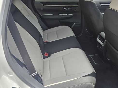Certified 2025 Honda CR-V EX image 15