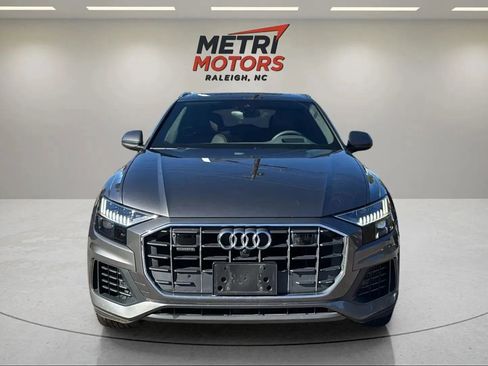 Used 2021 Audi Q8 Prestige image 2