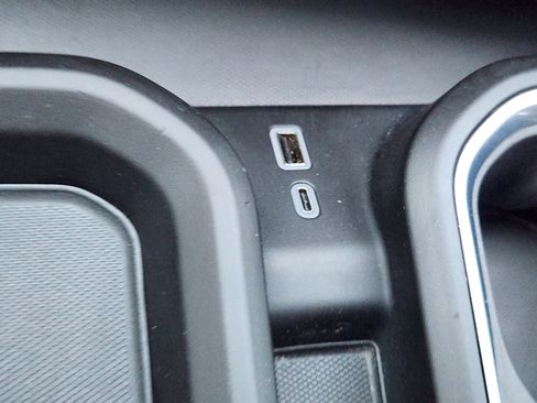 Certified 2024 GMC Sierra 3500 Denali Ultimate image 19