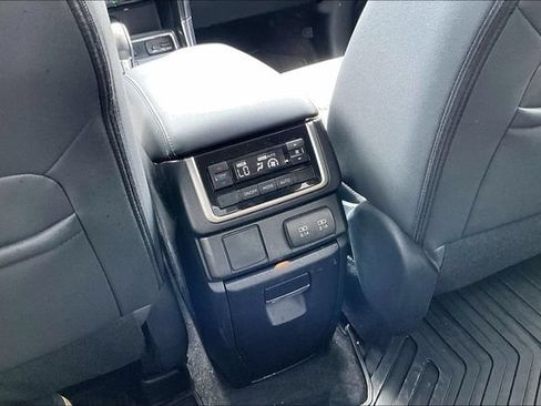 Used 2022 Subaru Ascent Onyx Edition AWD/4WD image 25