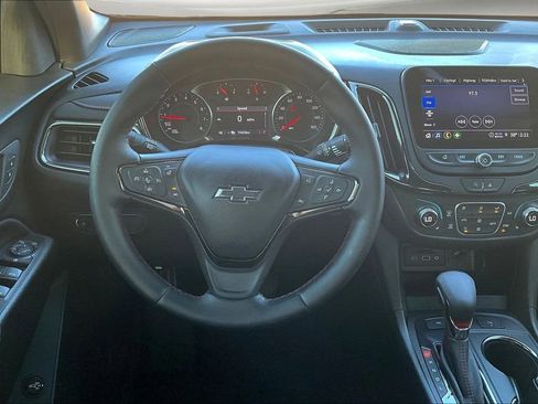 Used 2023 Chevrolet Equinox RS w/ RS Leather Package image 9
