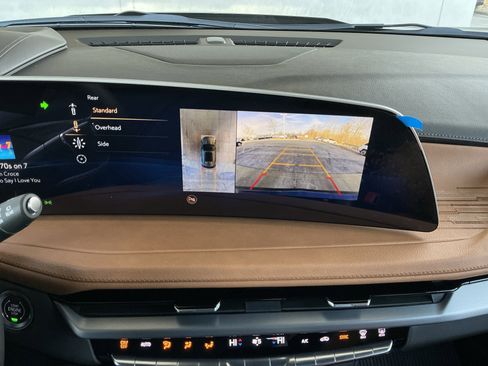 Used 2025 Cadillac XT4 Premium Luxury w/ Technology Package image 10