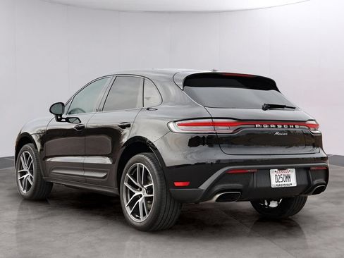 Used 2026 Porsche Macan AWD/4WD image 3