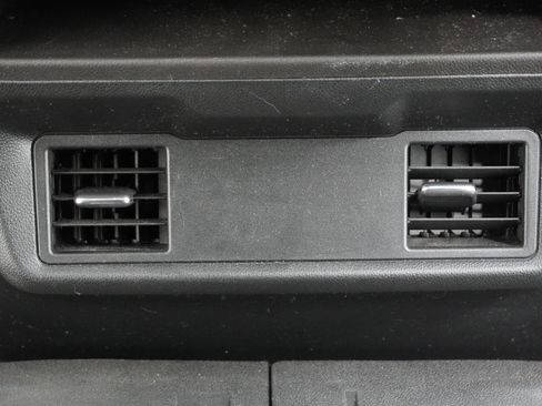 Used 2019 Chevrolet Silverado 1500 Custom w/ Infotainment Package image 28