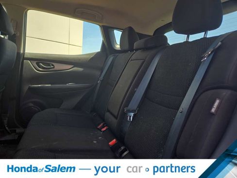 Used 2020 Nissan Rogue Sport S FWD image 13