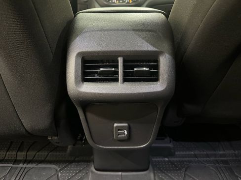 Certified 2024 Chevrolet Equinox LT w/ LPO, Floor Liner Package image 31