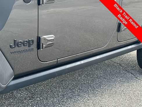Used 2021 Jeep Wrangler Unlimited Freedom Edition image 34