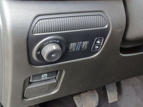 Used 2024 Jeep Wagoneer Series II AWD/4WD image 14