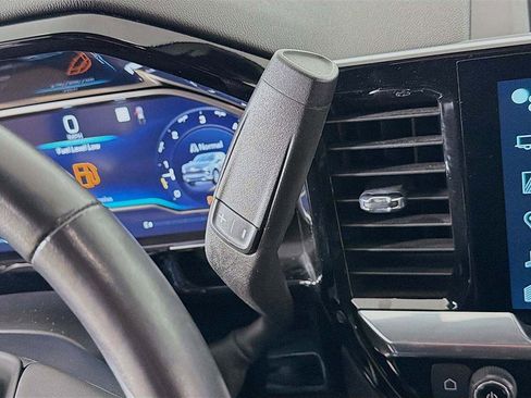 Used 2022 Chevrolet Silverado 1500 LT image 30