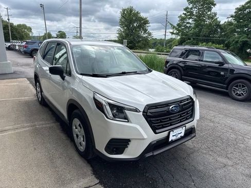 Used 2023 Subaru Forester AWD/4WD image 6