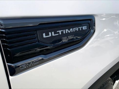 Used 2025 GMC Sierra 1500 Denali Ultimate AWD/4WD image 10