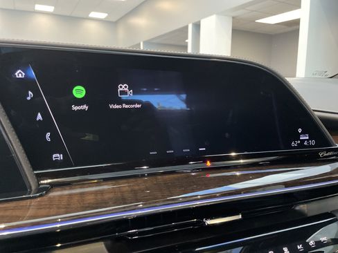 Used 2023 Cadillac Escalade Sport Platinum image 38