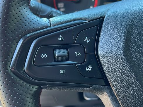 Used 2024 Chevrolet Trax RS image 23