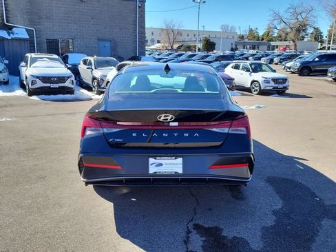Certified 2024 Hyundai Elantra SEL w/ Convenience Package FWD image 4