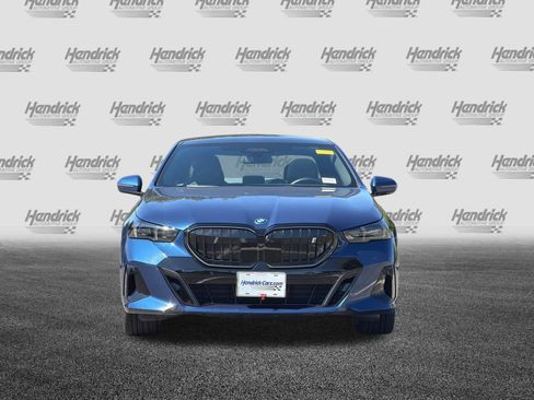 Used 2025 BMW i5 xDrive40 w/ Executive Package image 10