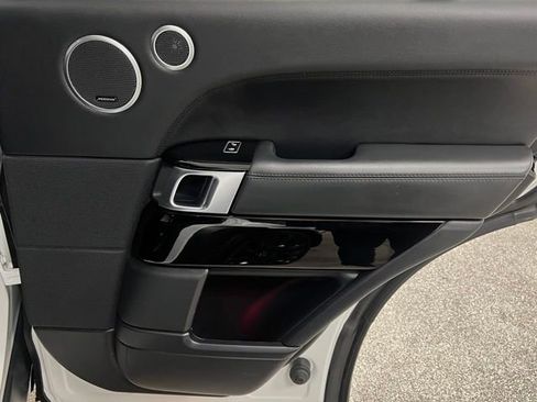 Used 2015 Land Rover Range Rover Supercharged image 50