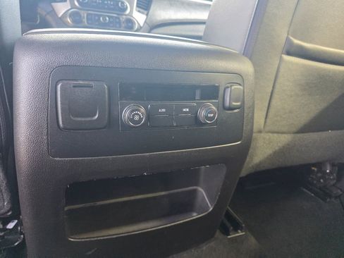 Used 2017 Chevrolet Tahoe LT image 34