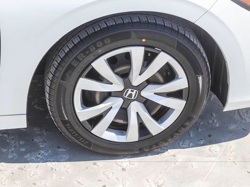 Certified 2022 Honda Civic LX image 10